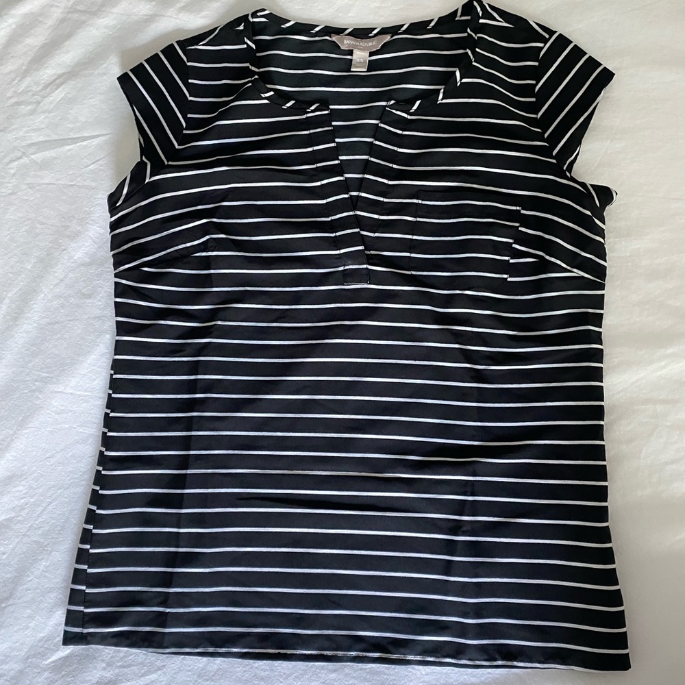Banana Republic Factory Women’s Dolman Sleeve Top